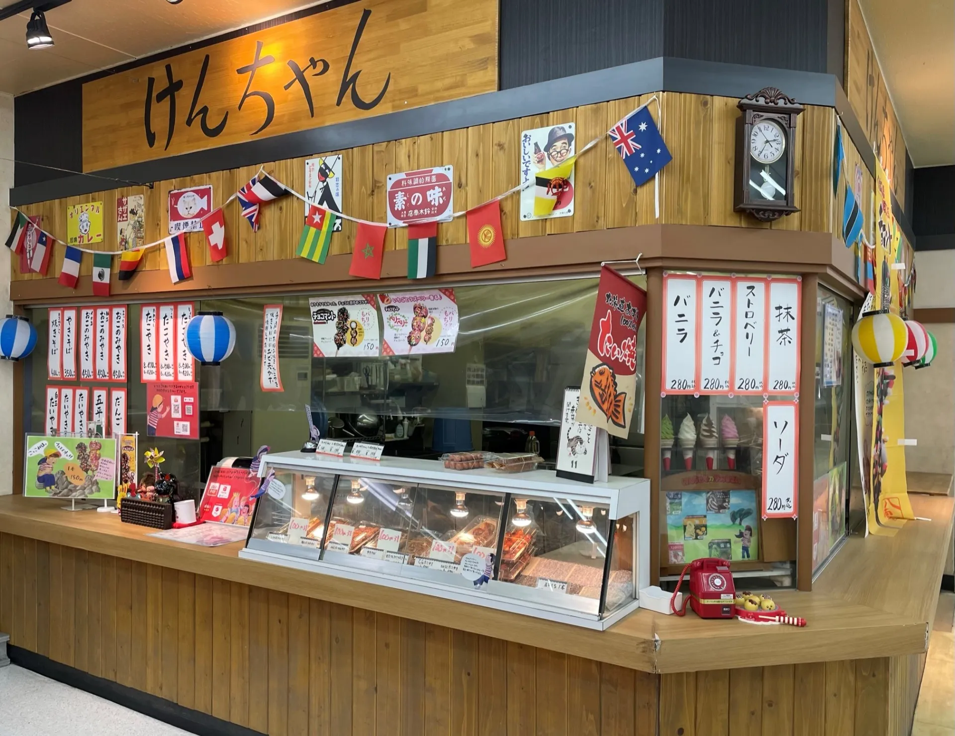 LaLa1Fでテイクアウト!お好み焼き・たこ焼き・焼きそば・たい焼き・みたらし団子など